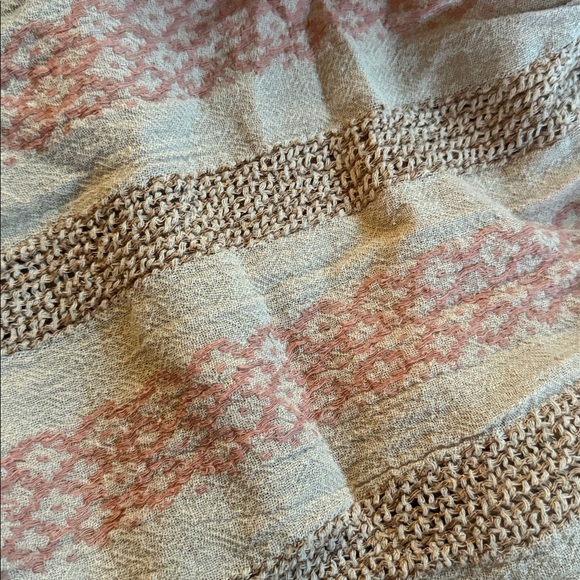 Express Textured Infinity Scarf - Picture 3 of 3